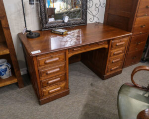 Antique Oak Executive Desk New England Home Furniture Consignment