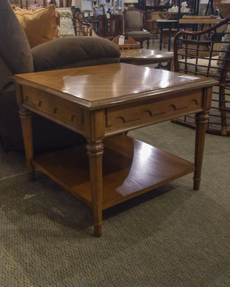 Drexel End Table | New England Home Furniture Consignment