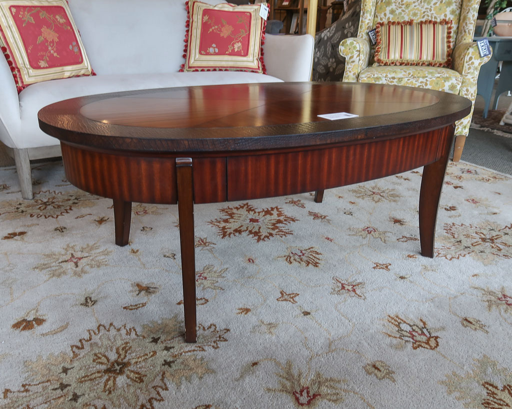 thomasville oval coffee table