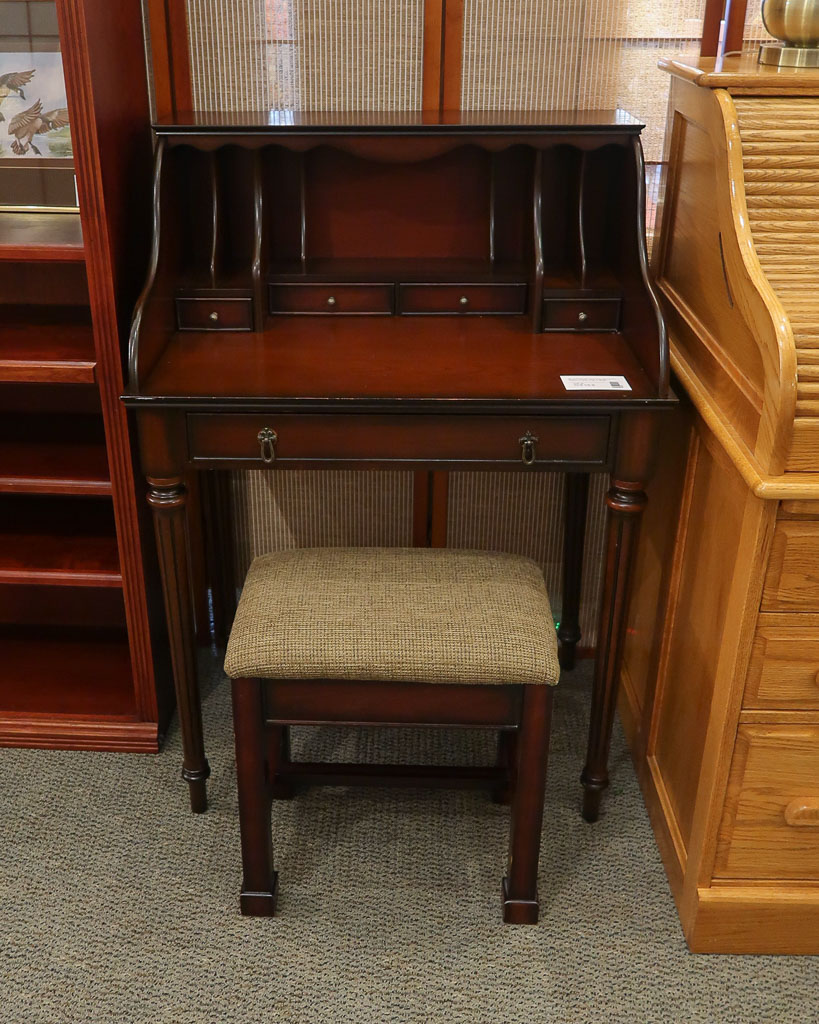 Bombay company outlet secretary desk