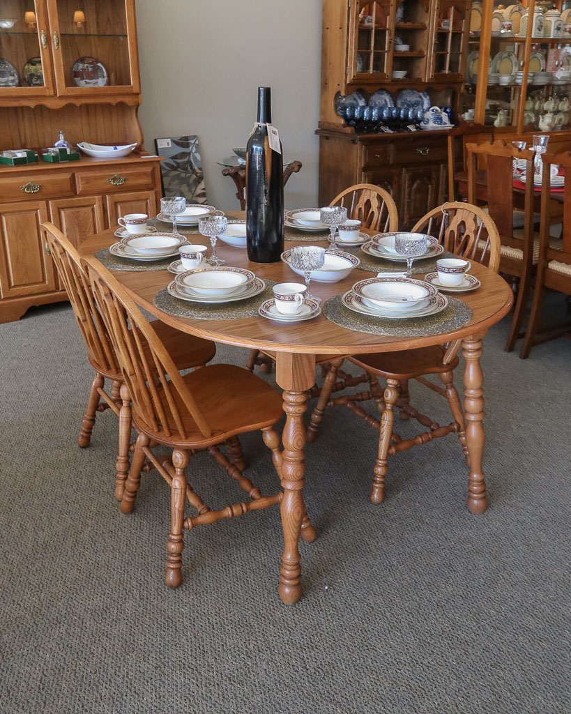 Cochrane 5 Pc Dining Set | New England Home Furniture Consignment