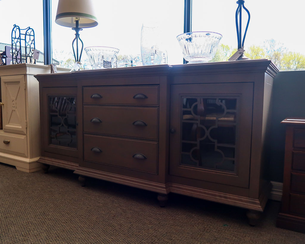 Canadel Console / Sideboard | New England Home Furniture Consignment