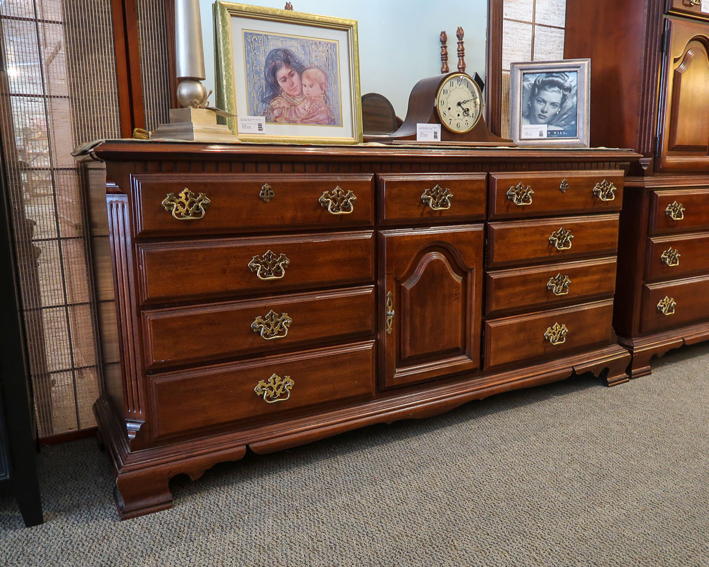 Sumter Cherry Dresser/Mirror | New England Home Furniture Consignment