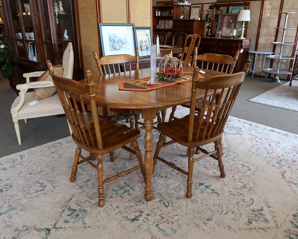 Cochrane Maple Dining Set | New England Home Furniture Consignment